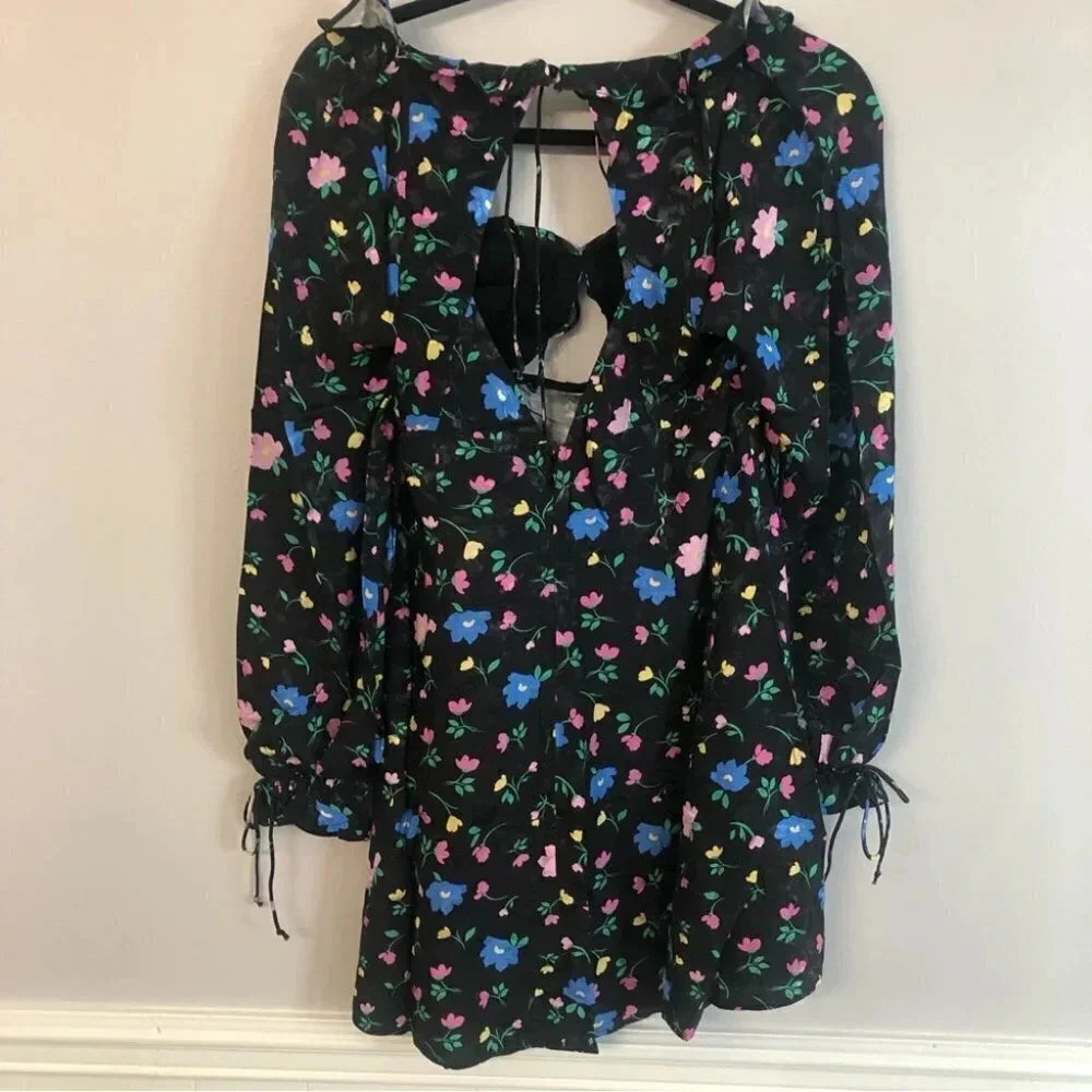 For Love & Lemons Lexy Long Sleeve Floral Cutout Mini Dress Size Sm NWT - Picture 15 of 16